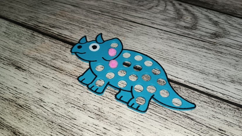 Pompomové tácky - Dinosauři - Motiv tácku: Triceratops