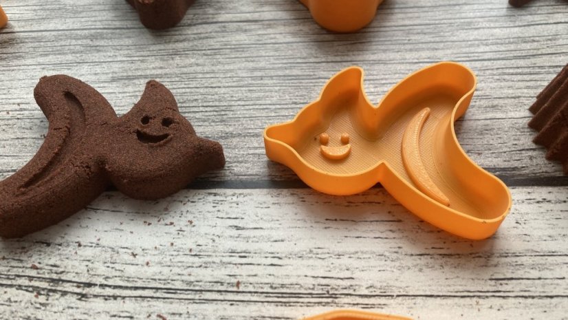 mini-bábovičky (různé druhy uvnitř) - Motiv bábovky: dino - dlouhokrk