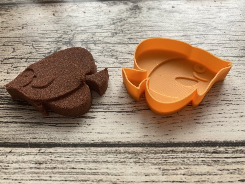 mini-bábovičky (různé druhy uvnitř) - Motiv bábovky: dino - dlouhokrk