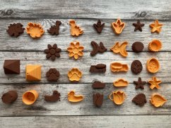 mini-bábovičky (různé druhy uvnitř)