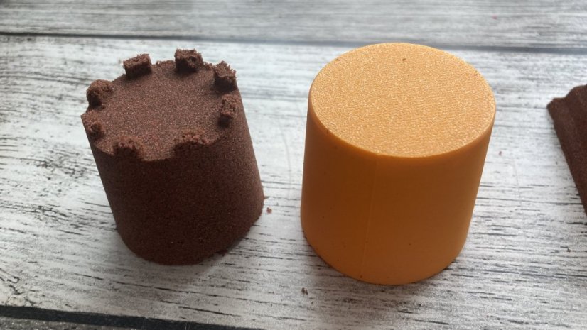 mini-bábovičky (různé druhy uvnitř) - Motiv bábovky: dino - dlouhokrk