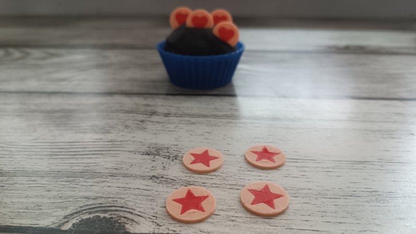 Zdobení MUFFINů (různé varianty, i samotné dekorace) - Varianty: třešně/višně 4 kusy