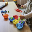 Třídění barevných pompomů - set