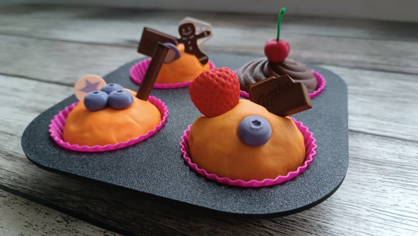 Zdobení Muffinů (různé varianty, i samotné dekorace) - Varianty: set - 4muffiny s dekoracemi (bez plechu)