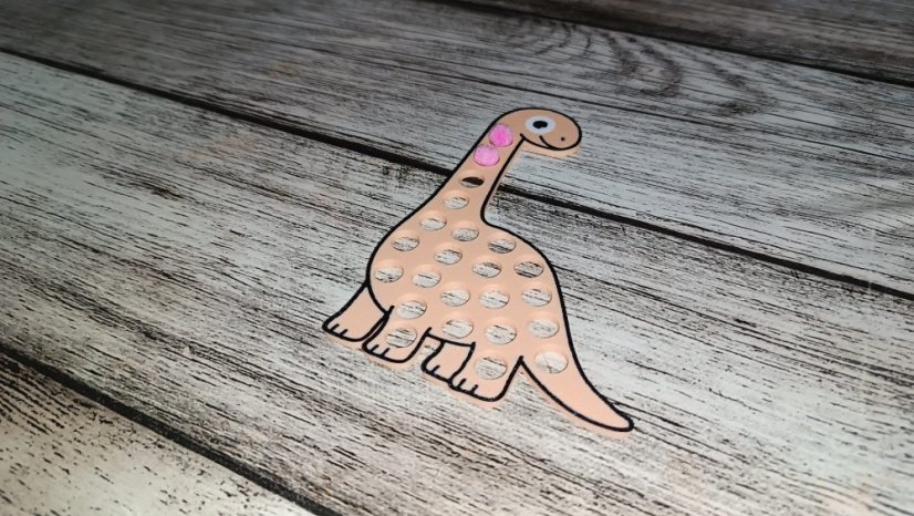 Pompomové tácky - Dinosauři - Motiv tácku: Triceratops