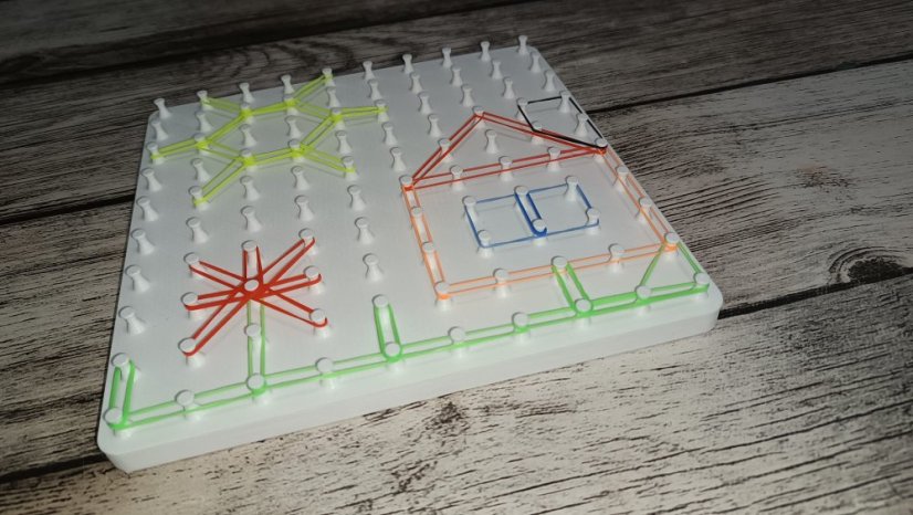 Gumičkovaní - desky různé velikosti - motiv gumičkovací desky: 22x3 čudlíků (pro jména na nápisy)