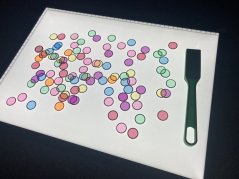 Magnetická hůlka se 100 žetony